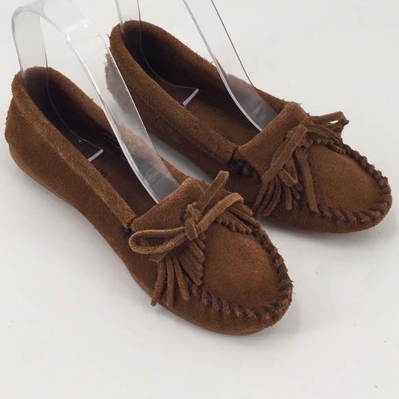 Minnetonka Shoes - Minnetonka Kitty Brown Moccasins SlipOn Fringe 5.5